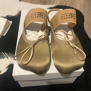 🚨SOLD🚨MM6 Khaki Ballet Flats with Bow Accent